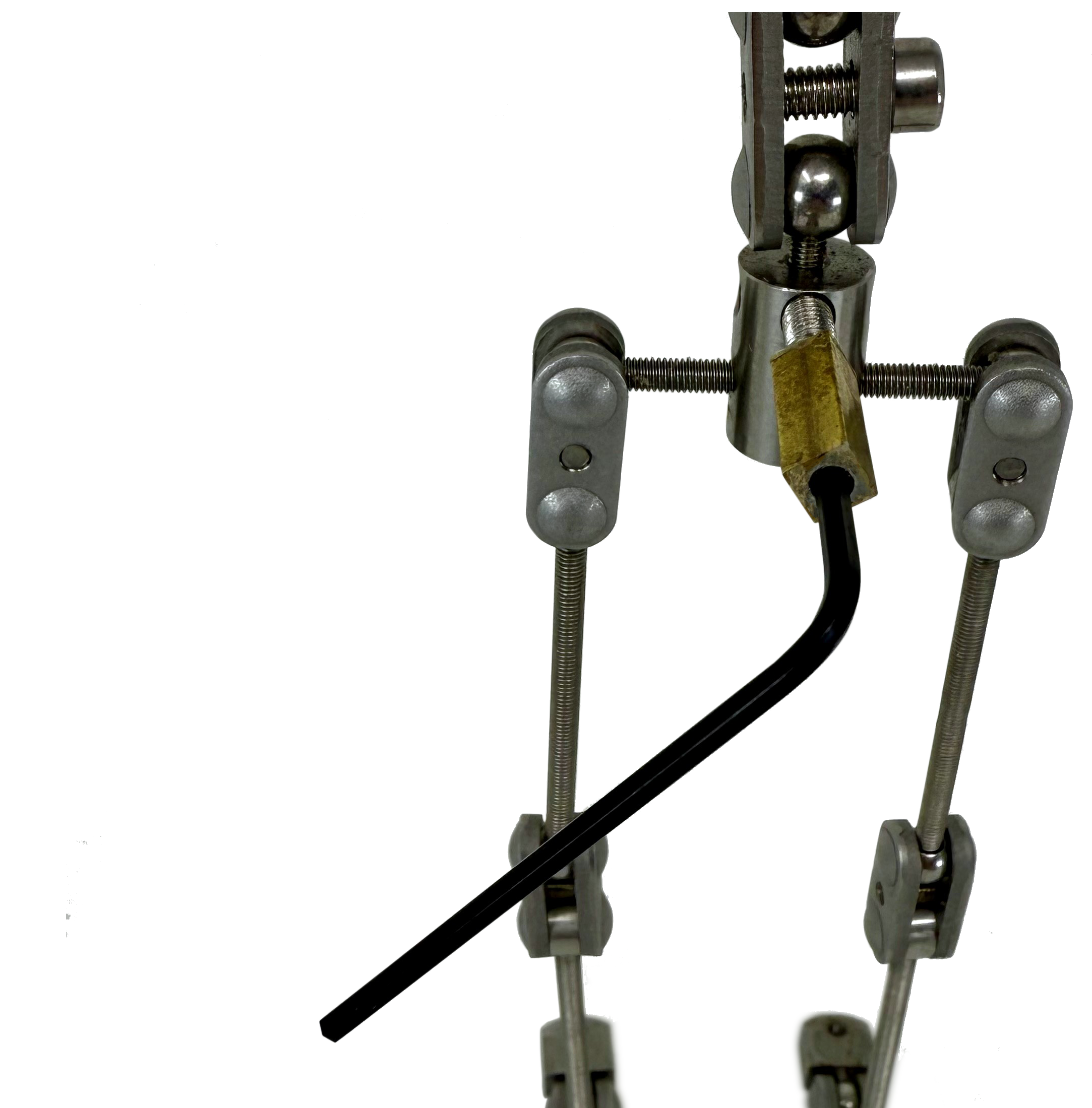 To attach the Standard Rig to our ProPlus Armature, screw the connector into a rigging point.