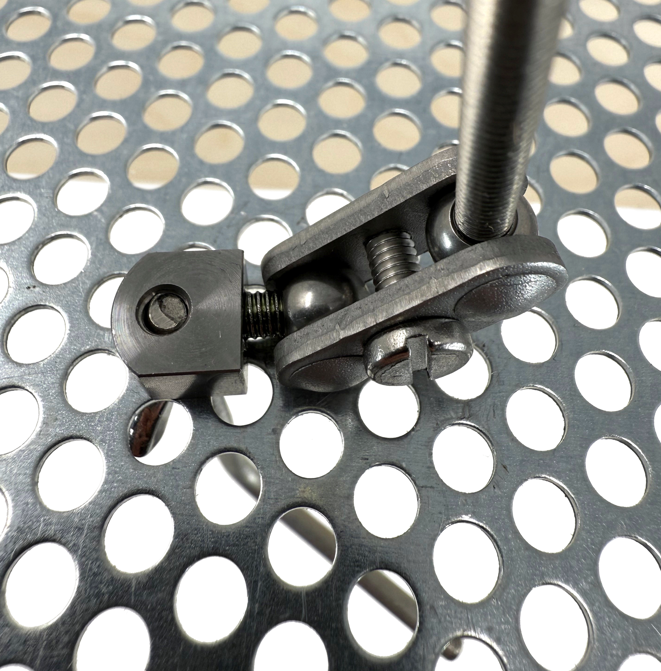 Stop Motion Threaded Tie-down